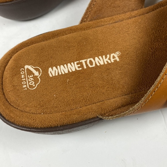 Minnetonka Women's Silverthorne 360 Sandal/Flip Flops Cognac - Picture 6 of 8
